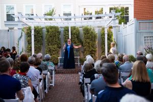 2021-06-25-magic-flute-secret-garden-04-the-rectory-alexandria-va-rcd-292